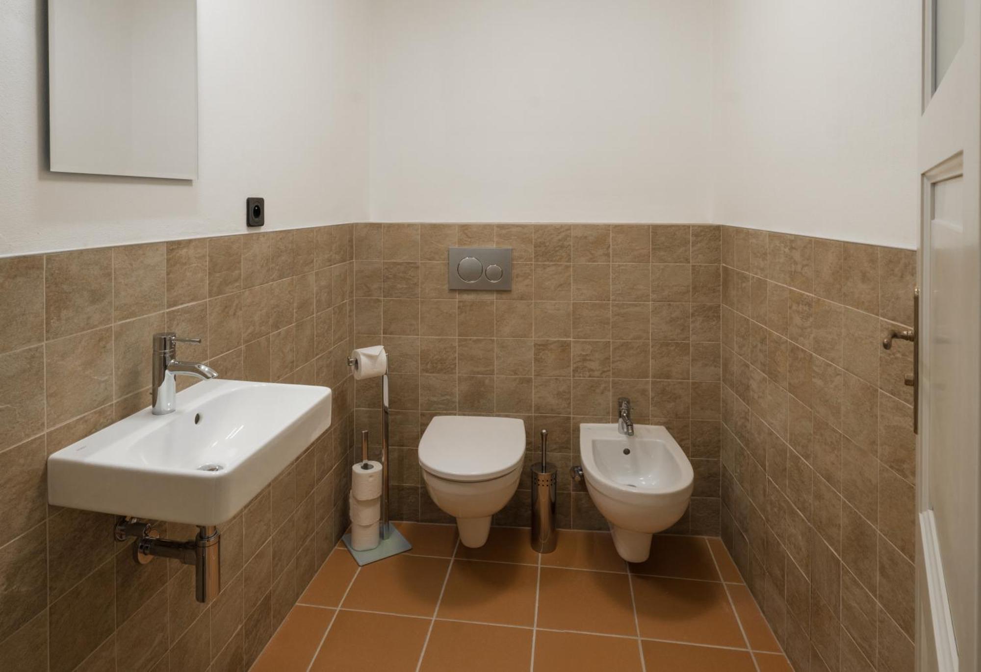 4 Trees Apartments By Adrez Prague Ngoại thất bức ảnh