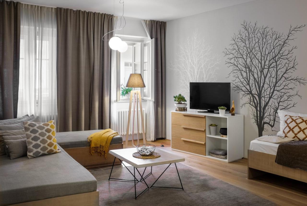 4 Trees Apartments By Adrez Prague Ngoại thất bức ảnh